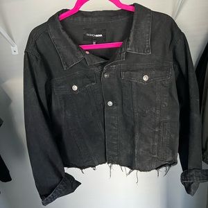 Fashion Nova Black Cropped Denim Jacket (3X)
